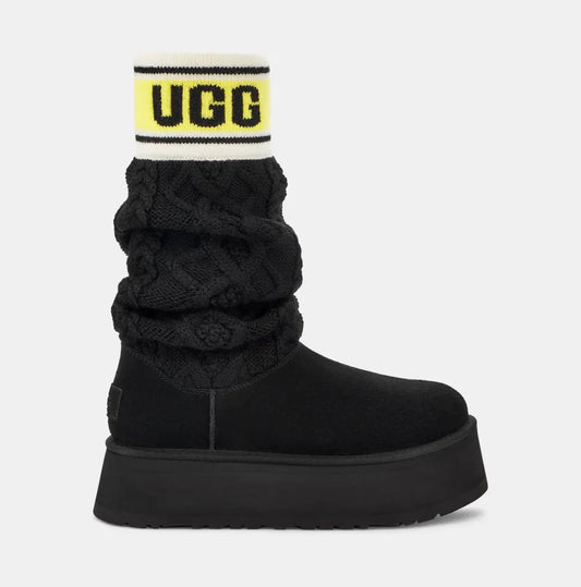 UGG | أحذية المرأة | W CLASSIC SWEATER LETTER TALL BLACK | أسود