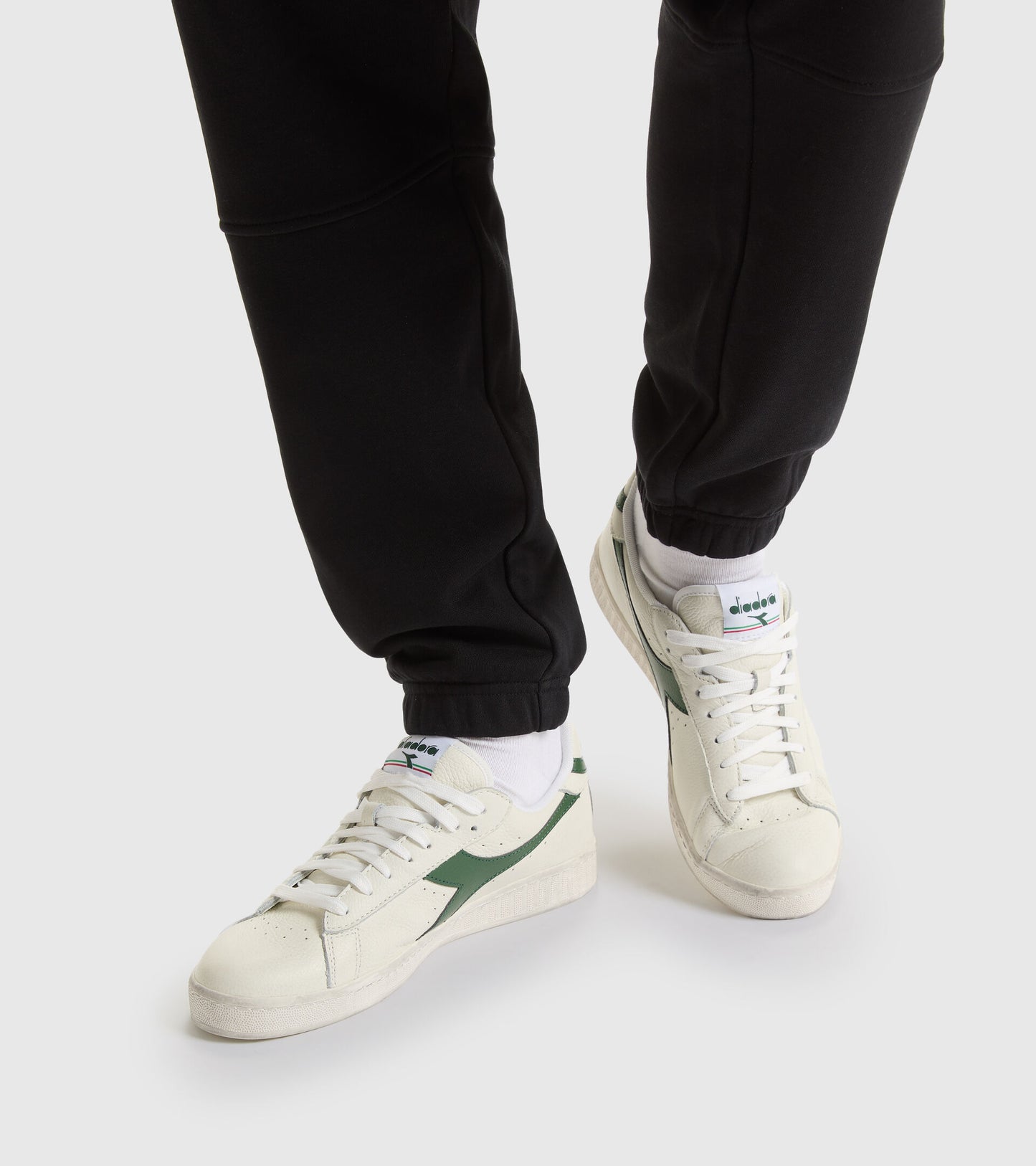 DIADORA | أحذية رياضية للجنسين | GAME L LOW WAXED WHITE/GREEN | أبيض