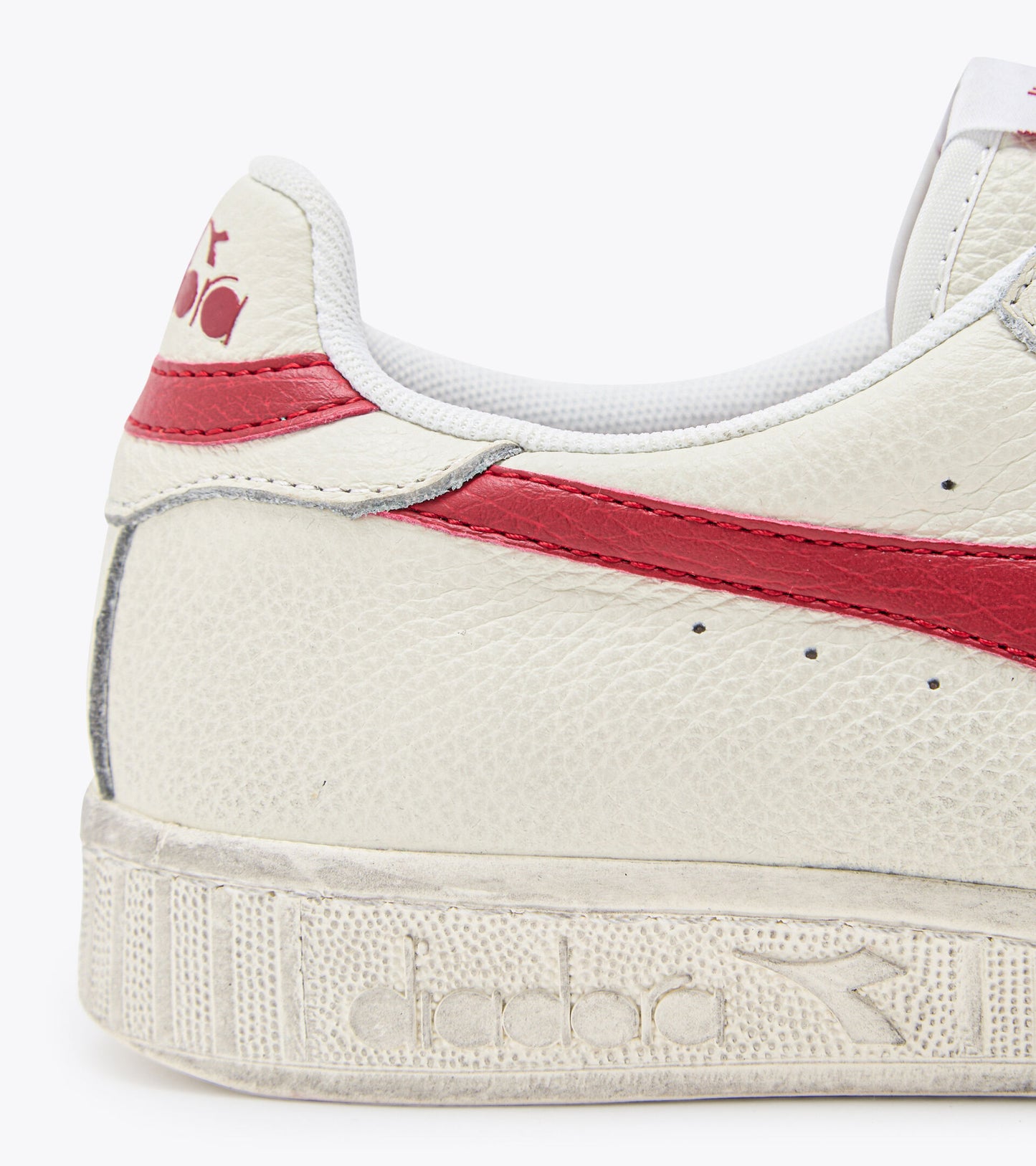 DIADORA | SNEAKERS UNISEX | GAME L LOW WAXED WHITE & RED PEPPER | BLANCO