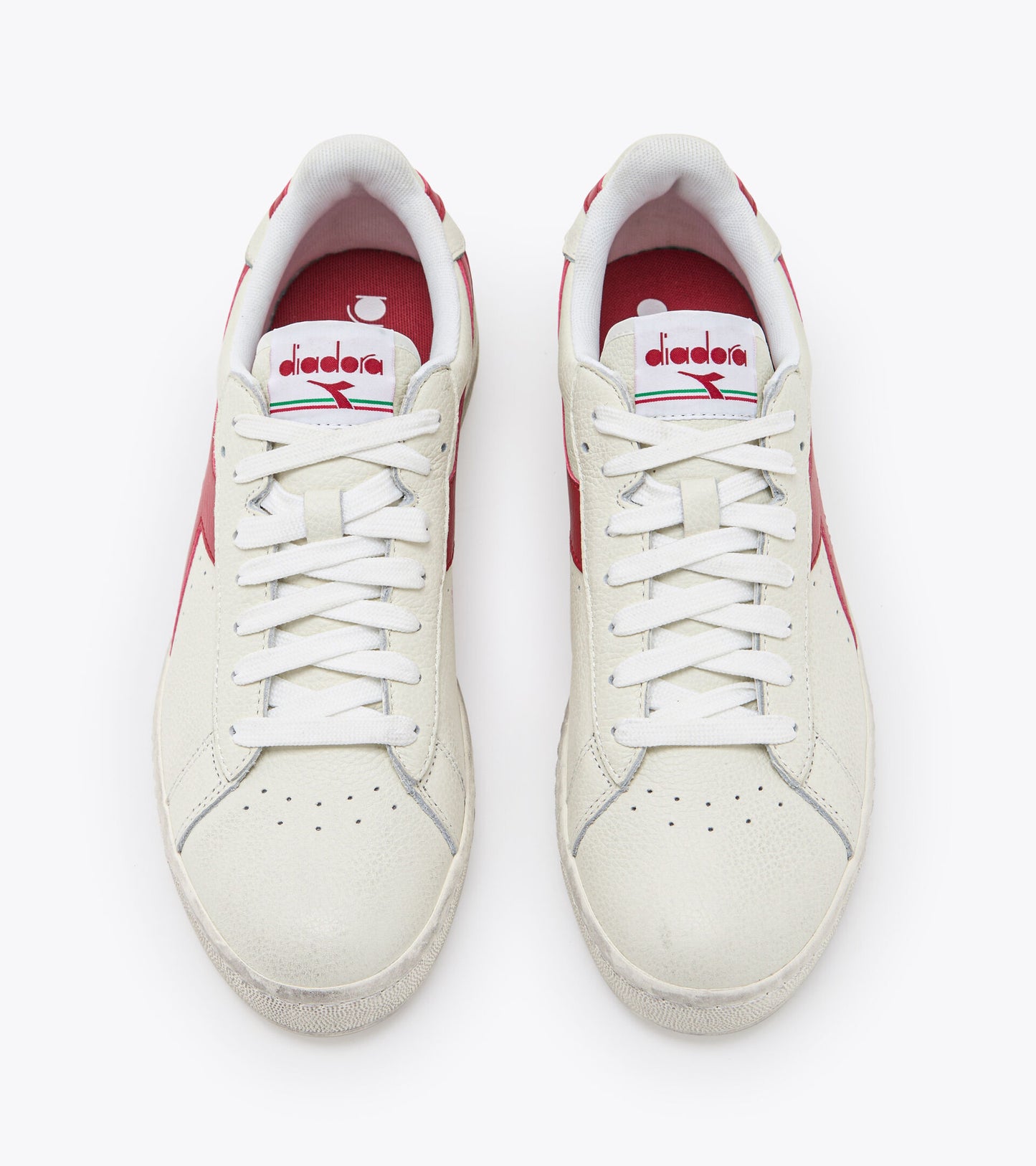 DIADORA | أحذية رياضية للجنسين | GAME L LOW WAXED WHITE/RED | أبيض