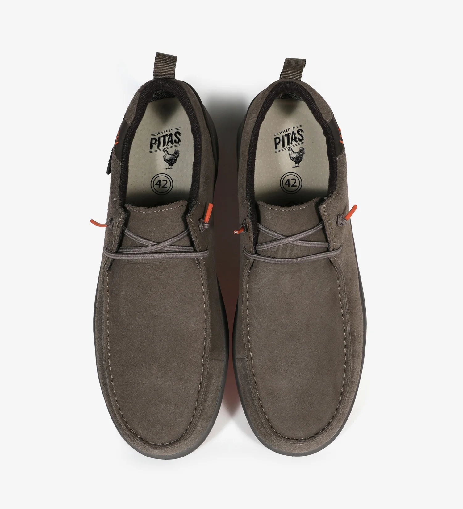 Wallabee de la marca PITAS para hombre modelo ARAL en color gris. Eleva tu look este verano con estos zapatos modernos y elegantes de máxima comodidad.